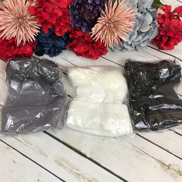 Warm Knitted Beanie with Double Faux Fur Pom Pom - Picture 8 of 8